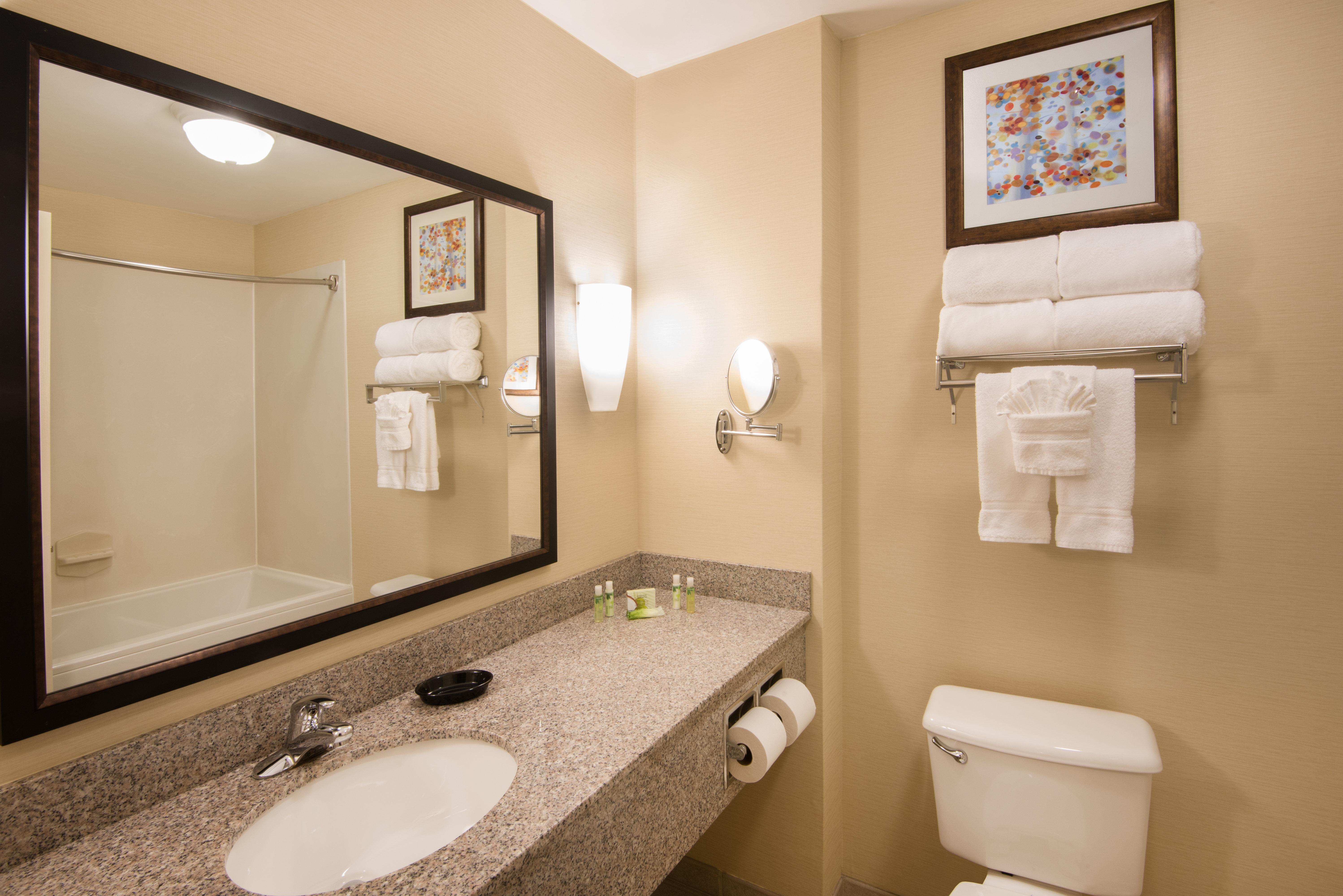 Holiday Inn Express & Suites - Sharon-Hermitage By Ihg West Middlesex Kültér fotó